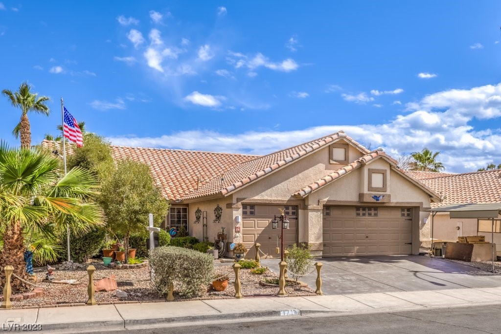 1714 Flat Ridge Road Henderson, NV 89014 - Photo 3 of 52