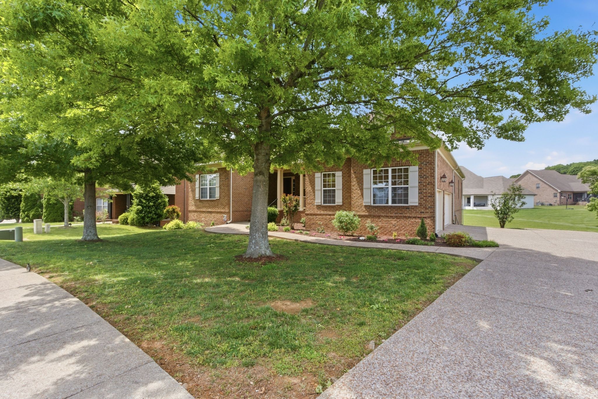2083 Autumn Ridge Way Spring Hill, TN 37174 - Photo 4 of 56