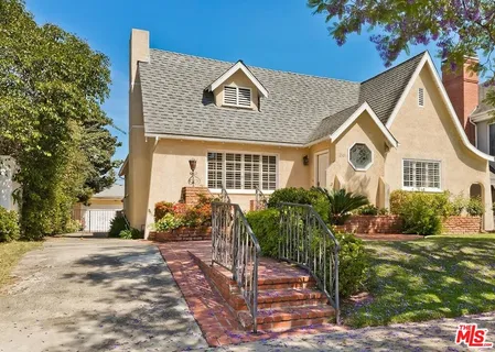 $3,995,000 | 210 North Palm Drive, Beverly Hills, CA 90210
