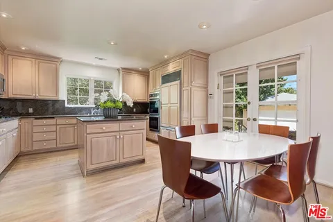 $3,995,000 | 210 North Palm Drive, Beverly Hills, CA 90210