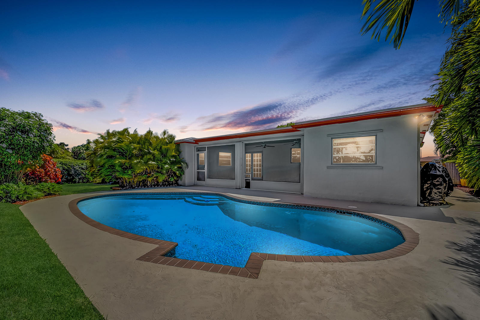 22298 Garrison Street Boca Raton, FL 33428 - Photo 6 of 62 Fun Twilight