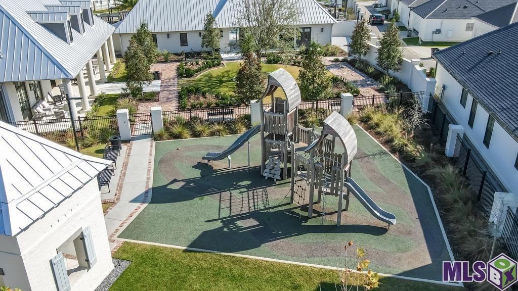 5341 Mimosa Street Baton Rouge, LA 70808 - Photo 3 of 39 community playground