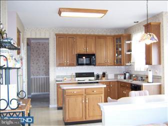 2759 Fischer Road Hatfield, PA 19440 - Photo 2 of 10 Kitchen