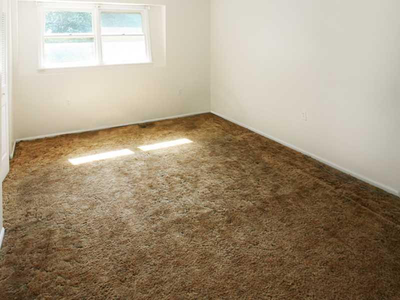 225 B Stone Quarry Road, Unit B Monaca, PA 15061 - Photo 6 of 11 Master Bedroom. Nice sized master bedroom!