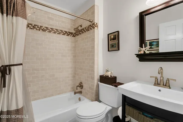 $2,600,000 | 1519 Runyon Lane, Mantoloking, NJ 08738