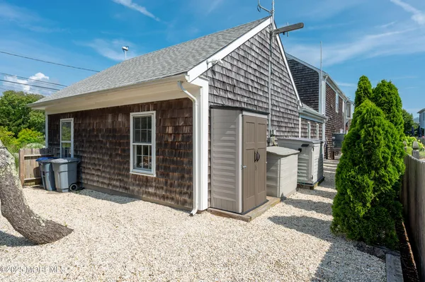 $2,600,000 | 1519 Runyon Lane, Mantoloking, NJ 08738