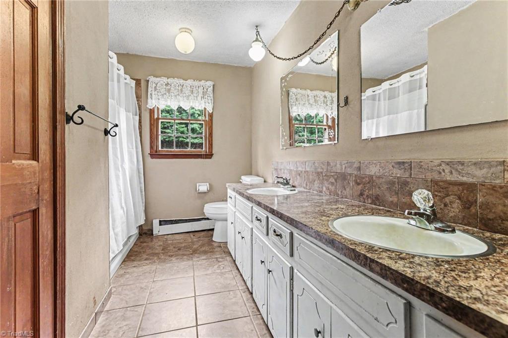 1040 Beechwood Road King, NC 27021 - Photo 18 of 27