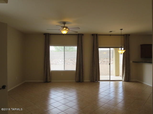 387 Hickory Road Benson, AZ 85602 - Photo 2 of 26