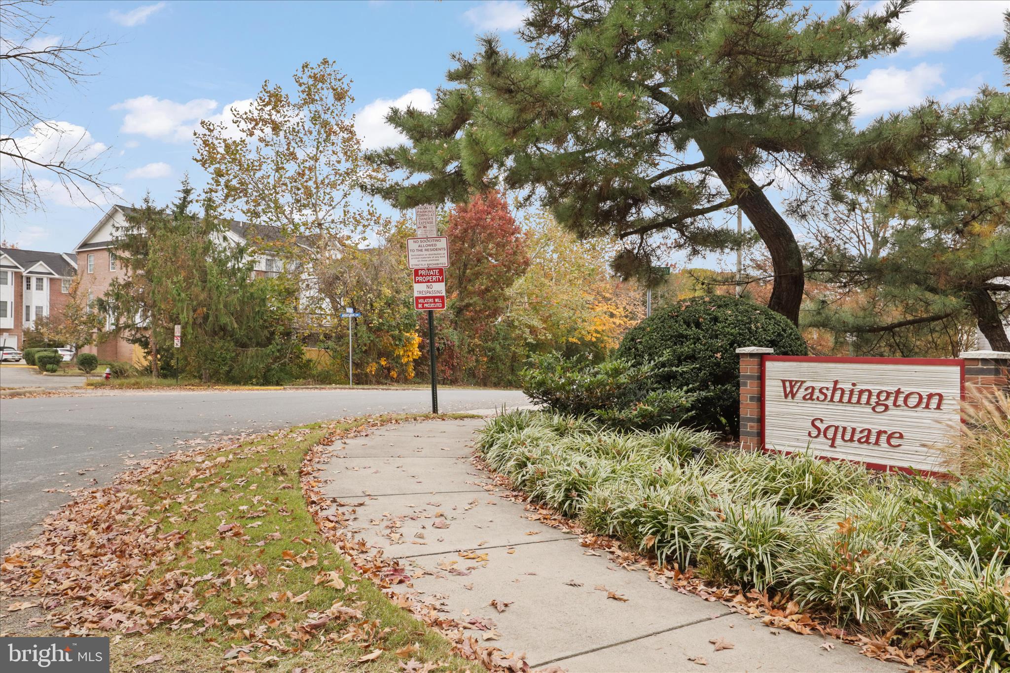 8927 Waites Way Lorton, VA 22079 - Photo 33 of 45