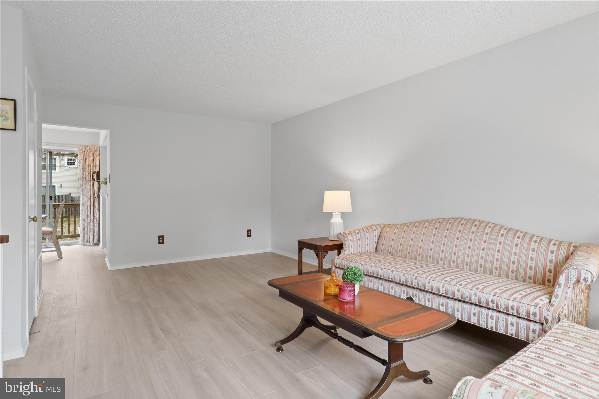 8927 Waites Way Lorton, VA 22079 - Photo 5 of 45 Light-flooded living room