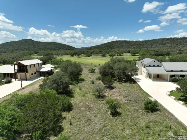 $100,000 | 180 Tequila Sunrise, Concan, TX 78838