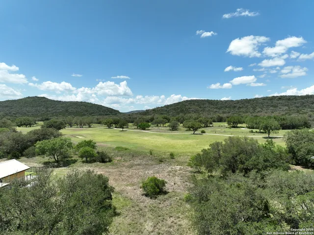 $100,000 | 180 Tequila Sunrise, Concan, TX 78838