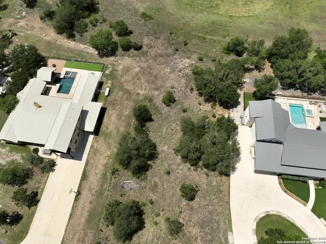 $100,000 | 180 Tequila Sunrise, Concan, TX 78838