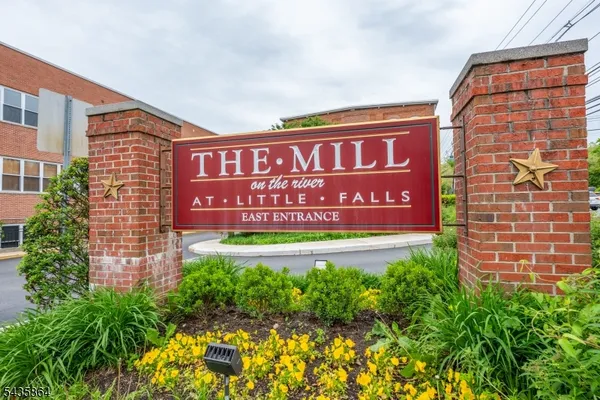 $3,700 | 262 Main Street, Unit 204, Little Falls, NJ 07424