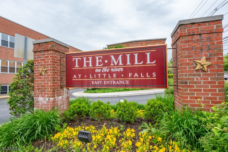 262 Main Street, Unit 204 Little Falls, NJ 07424 - Photo 1 of 23