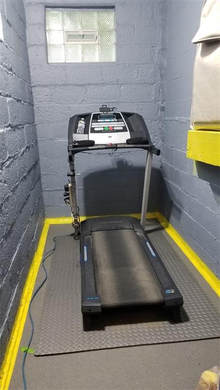 341 Kramer Way Pittsburgh, PA 15211 - Photo 33 of 37 The owner is leaving behind a newer space heater and the fan to enhance your workouts, as well as a 5' commercial coat rack, adding practicality to this multi-purpose space.