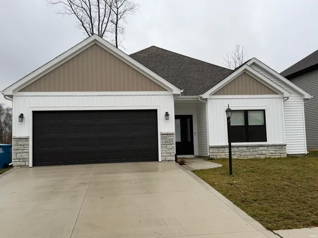 $321,900 | 4800 Falcon Parkway, New Haven, IN 46774