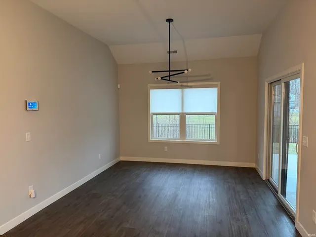 $321,900 | 4800 Falcon Parkway, New Haven, IN 46774