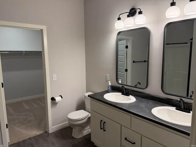 $321,900 | 4800 Falcon Parkway, New Haven, IN 46774