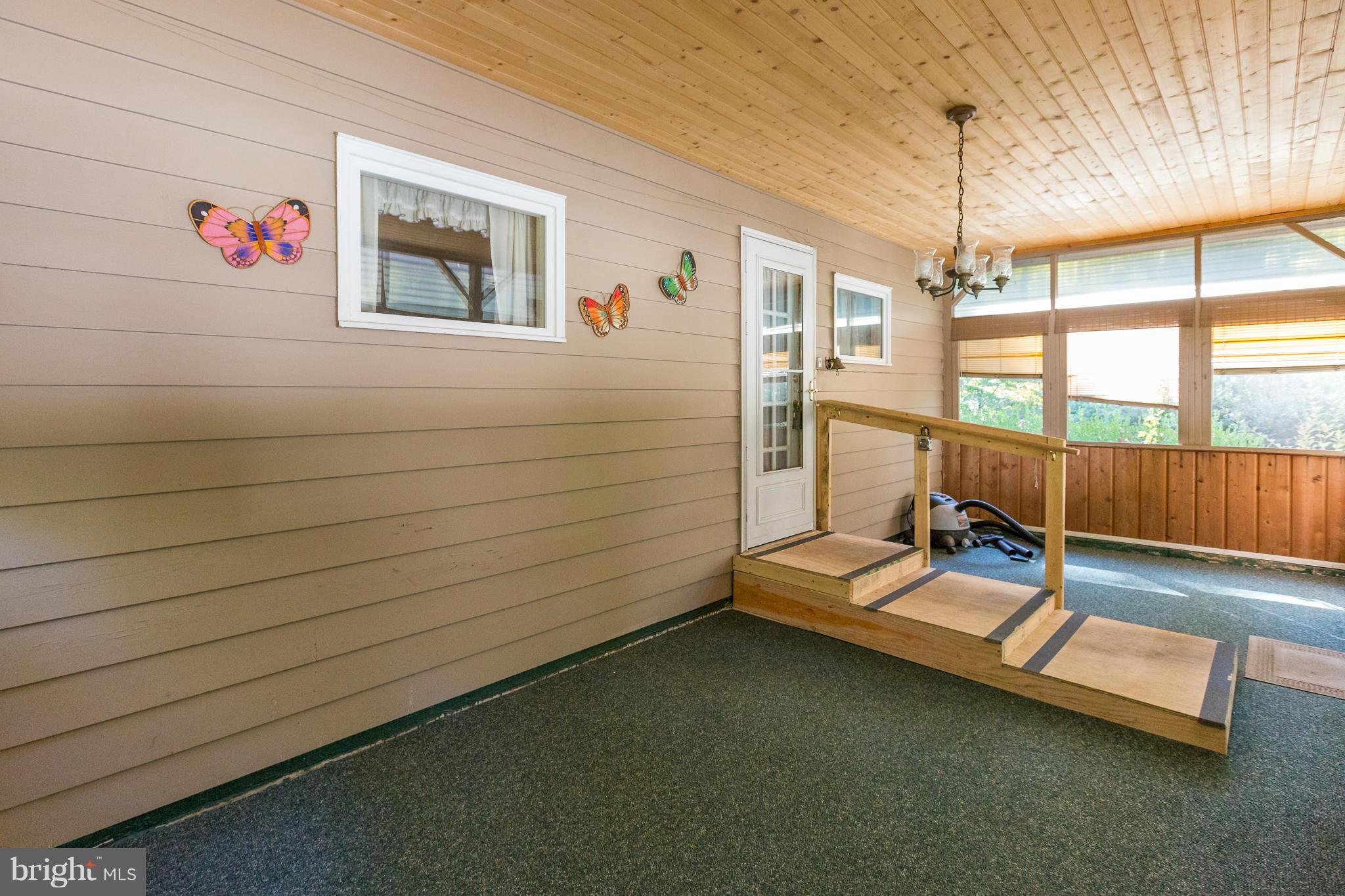 6305 Colchester Road Fairfax, VA 22030 - Photo 17 of 21 Interior (General)