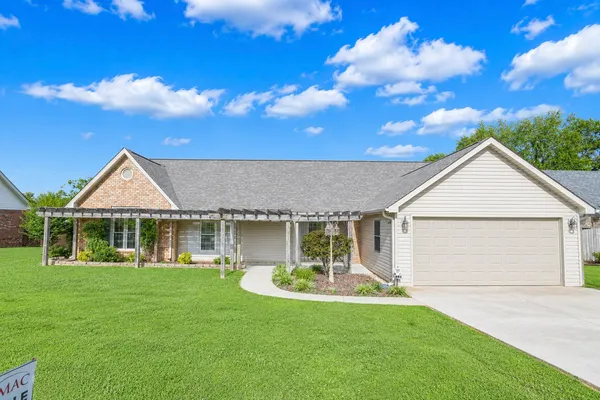 $329,900 | 215 Oakview Circle, Killen, AL 35645
