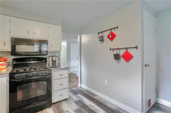 $252,000 | 1894 Oakbine Avenue, Coraopolis, PA 15108