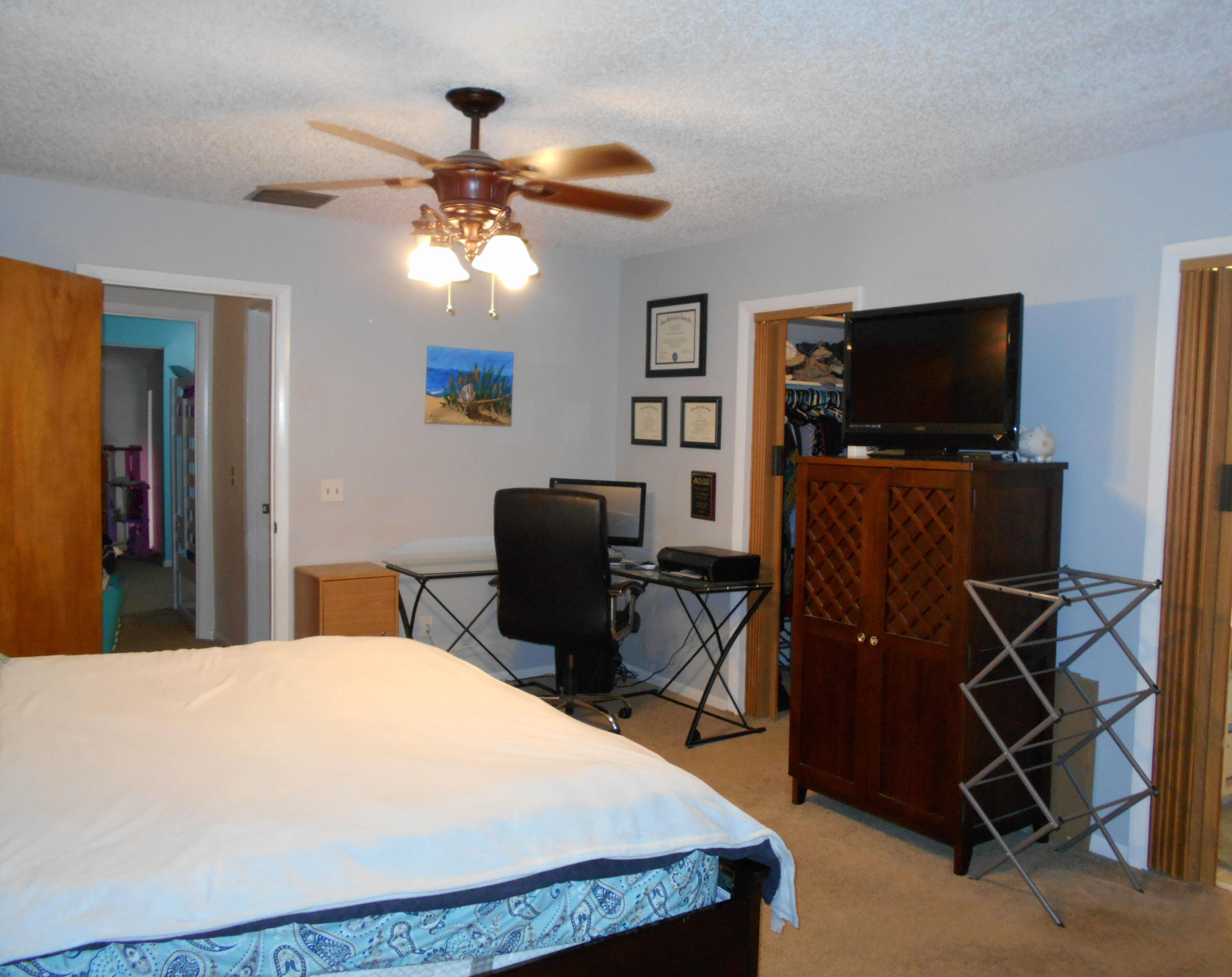 2010 Colonial Road, Unit 4 Fort Pierce, FL 34950 - Photo 13 of 21 DSCN1215