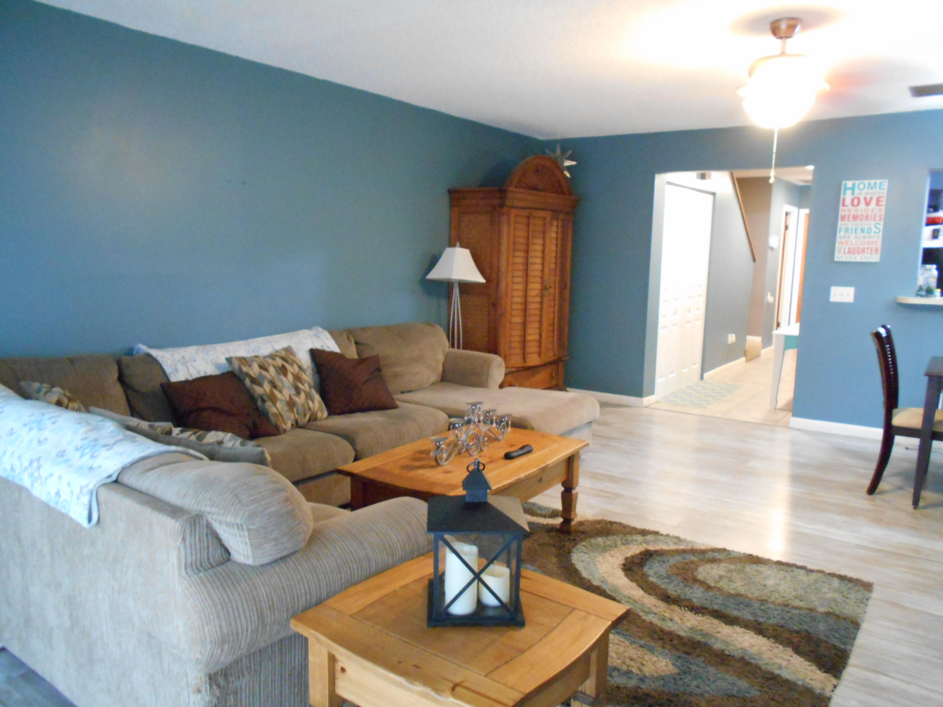 2010 Colonial Road, Unit 4 Fort Pierce, FL 34950 - Photo 4 of 21 DSCN1198