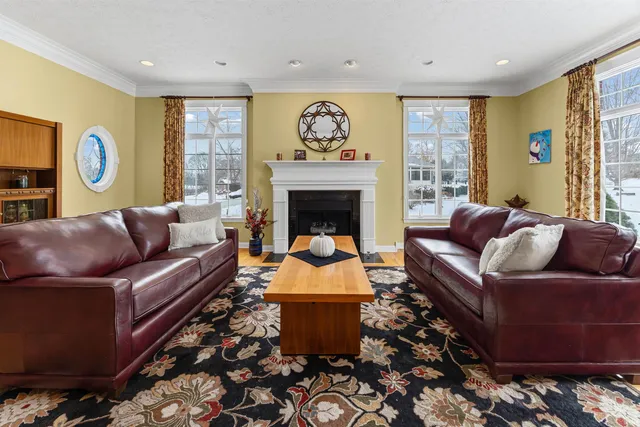 $699,900 | 4532 East Foxmoor Lane, Lafayette, IN 47905