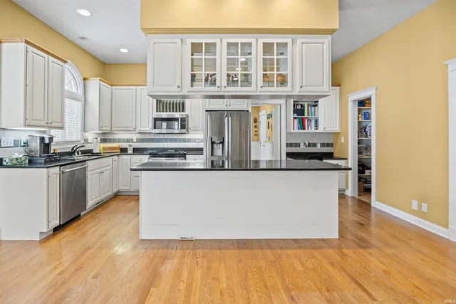 $699,900 | 4532 East Foxmoor Lane, Lafayette, IN 47905