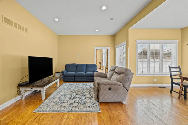 $699,900 | 4532 East Foxmoor Lane, Lafayette, IN 47905