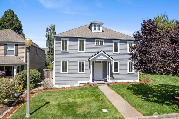 $799,950 | 3207 Parkside Circle Northeast, Tacoma, WA 98422