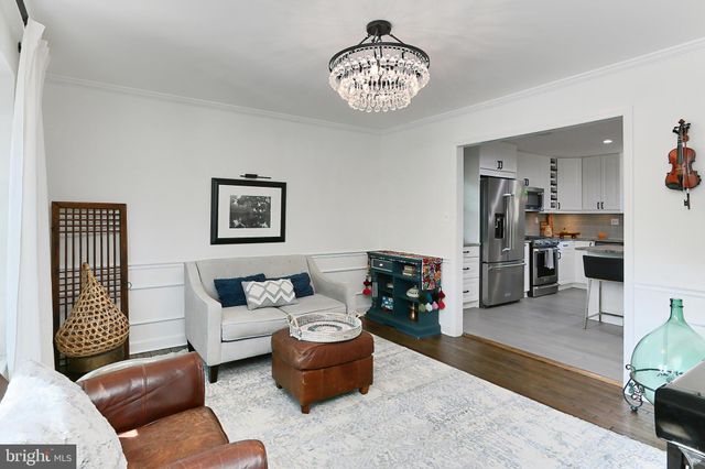 $1,070,000 | 812 South George Mason Drive, Arlington, VA 22204