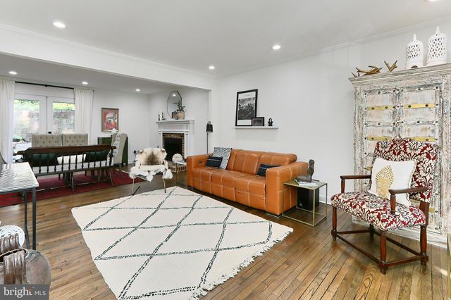 $1,070,000 | 812 South George Mason Drive, Arlington, VA 22204