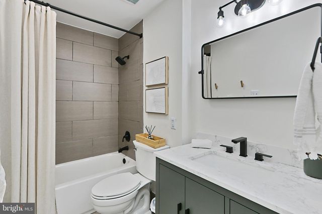 $1,070,000 | 812 South George Mason Drive, Arlington, VA 22204