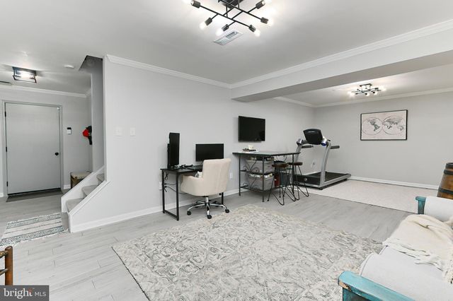 $1,070,000 | 812 South George Mason Drive, Arlington, VA 22204