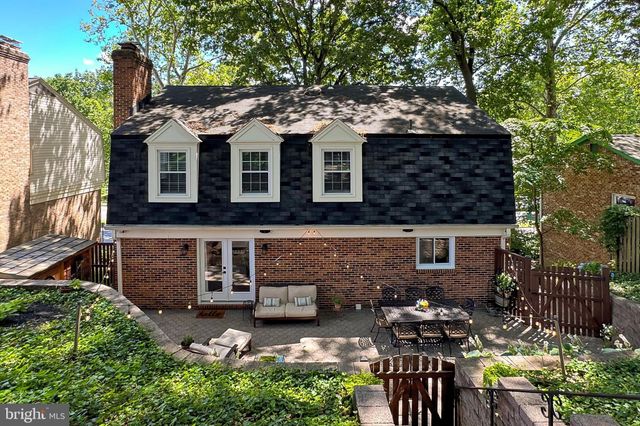 $1,070,000 | 812 South George Mason Drive, Arlington, VA 22204