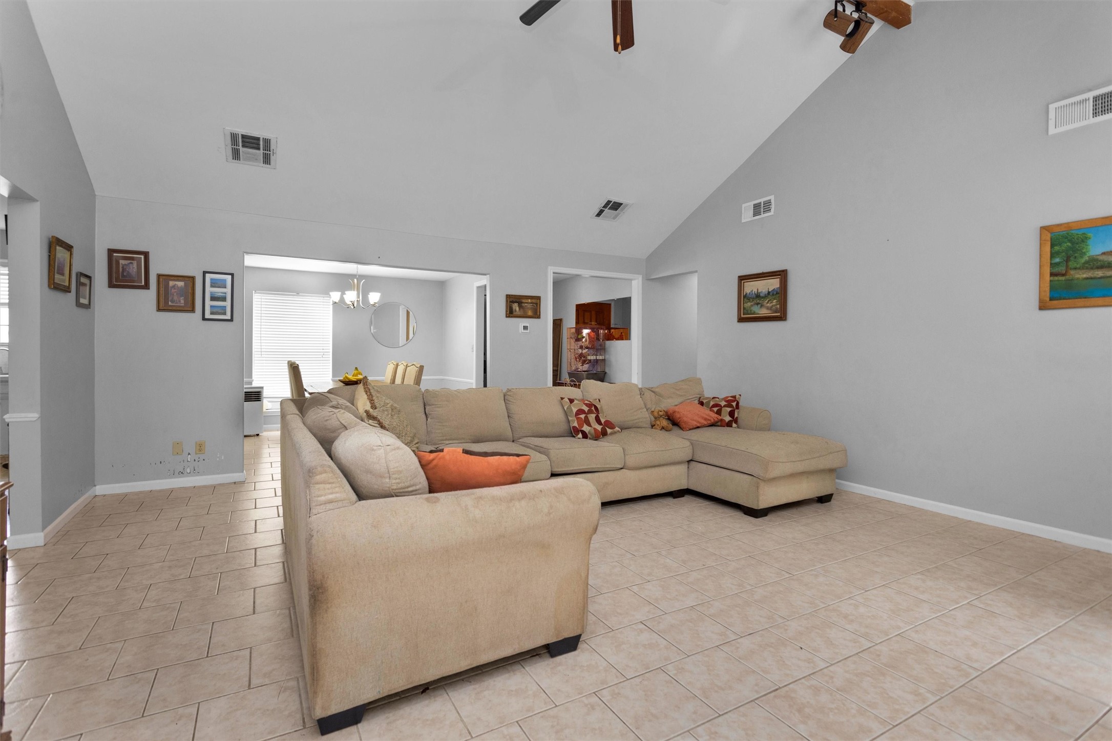 445 Augusta Drive Huntsville, TX 77340 - Photo 14 of 41