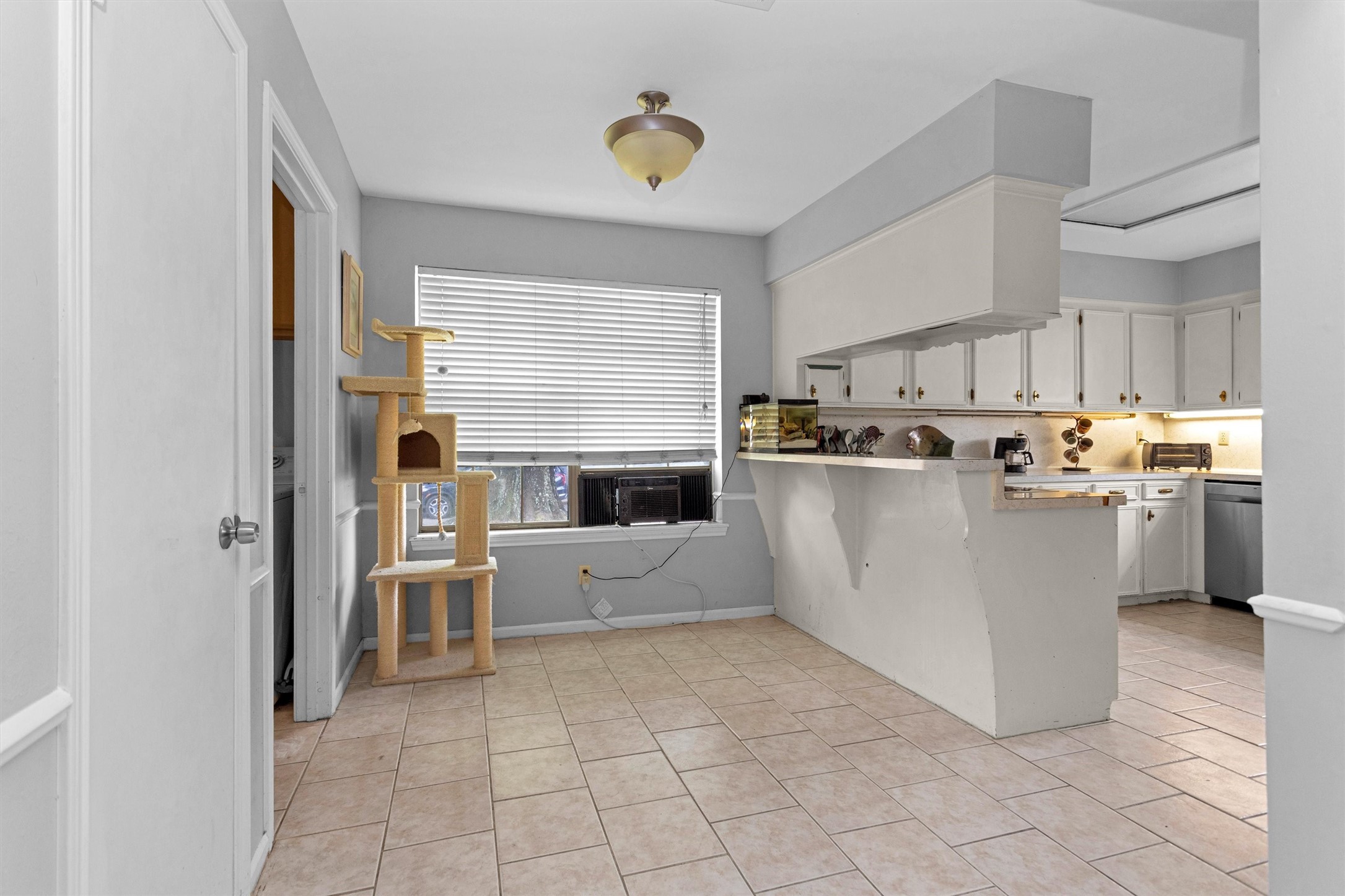 445 Augusta Drive Huntsville, TX 77340 - Photo 15 of 41