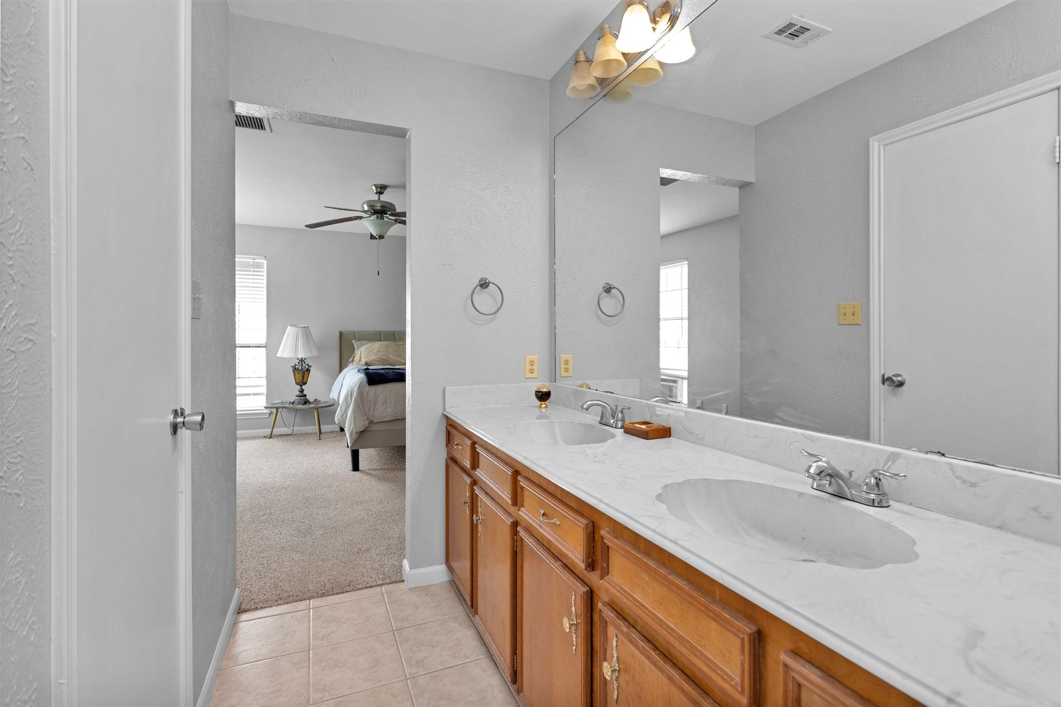 445 Augusta Drive Huntsville, TX 77340 - Photo 35 of 41