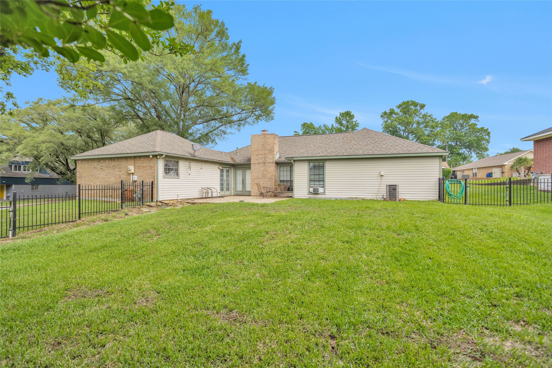 445 Augusta Drive Huntsville, TX 77340 - Photo 37 of 41