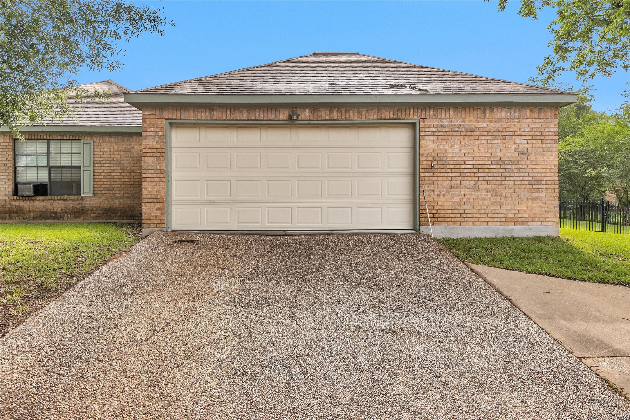 445 Augusta Drive Huntsville, TX 77340 - Photo 40 of 41