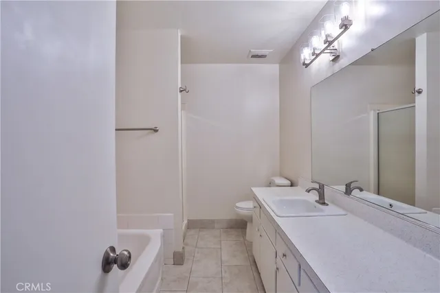 $2,295 | 2963 Elgin Drive, Unit D, Riverside, CA 92507