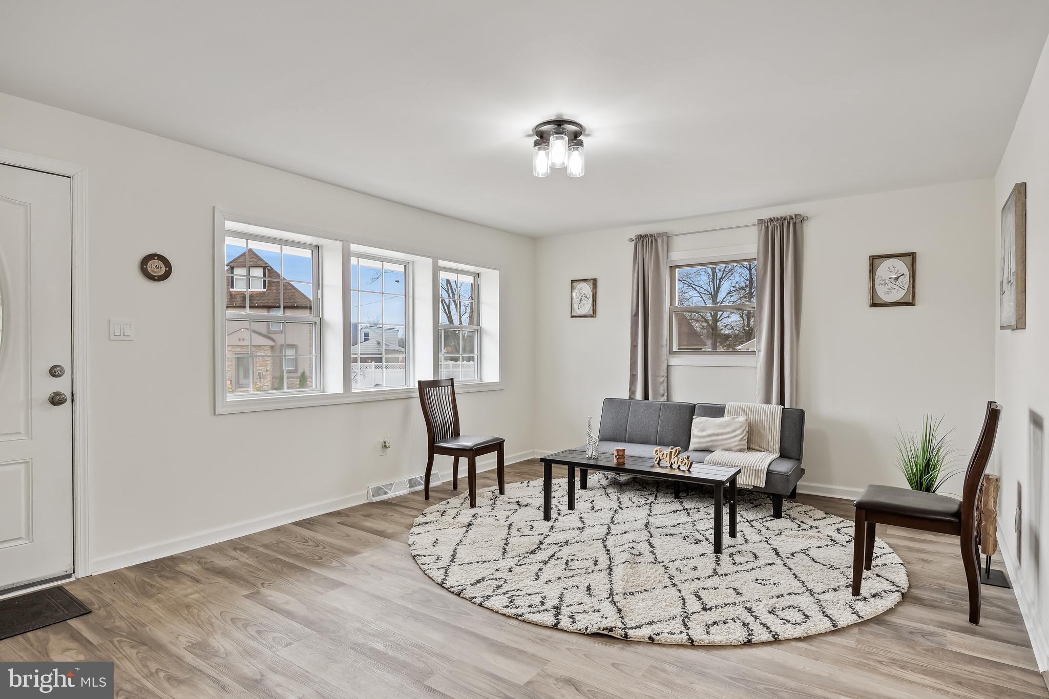 501 5th Lindenwold, NJ 08021 - Photo 5 of 26