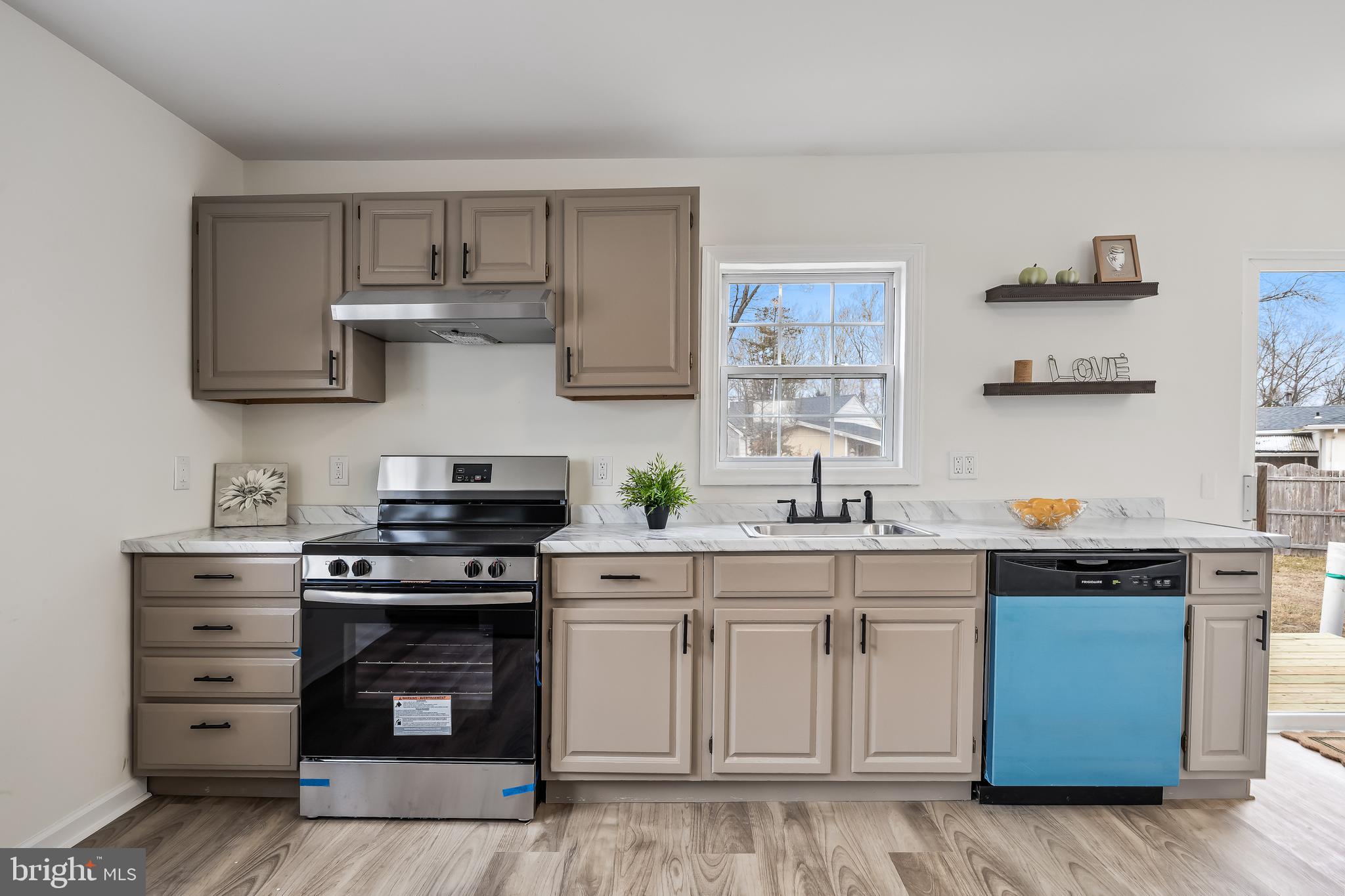 501 5th Lindenwold, NJ 08021 - Photo 8 of 26