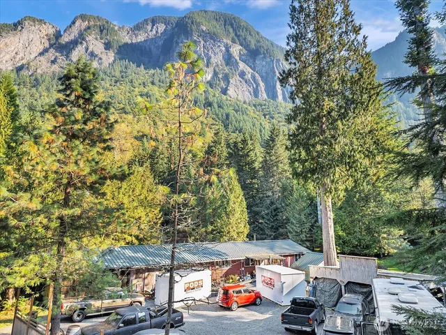 $824,900 | 7822 Moon Valley Road Southeast, North Bend, WA 98045