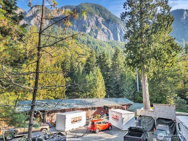 $824,900 | 7822 Moon Valley Road Southeast, North Bend, WA 98045