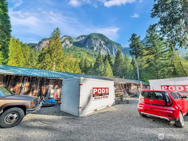 $824,900 | 7822 Moon Valley Road Southeast, North Bend, WA 98045