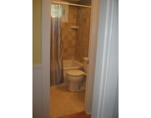 9 Fielding Road Reading, MA 01867 - Photo 8 of 9