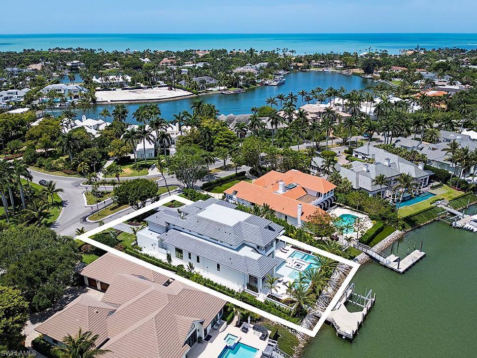 2999 Rum Row Naples, FL 34102 - Photo 32 of 33